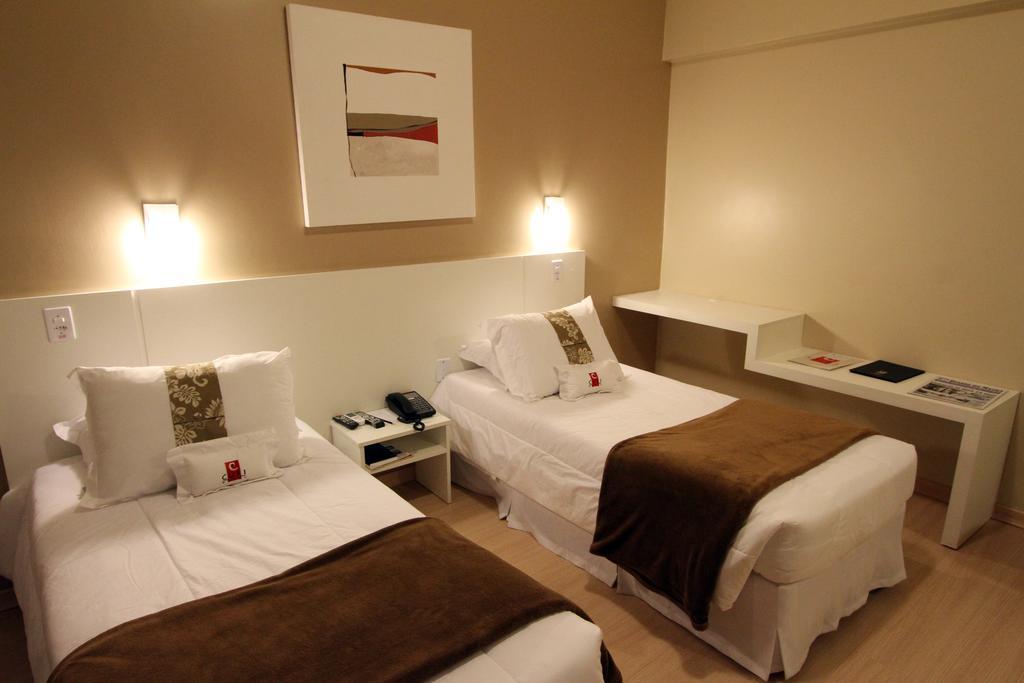 Hotel Curi Executive Πελότας Δωμάτιο φωτογραφία