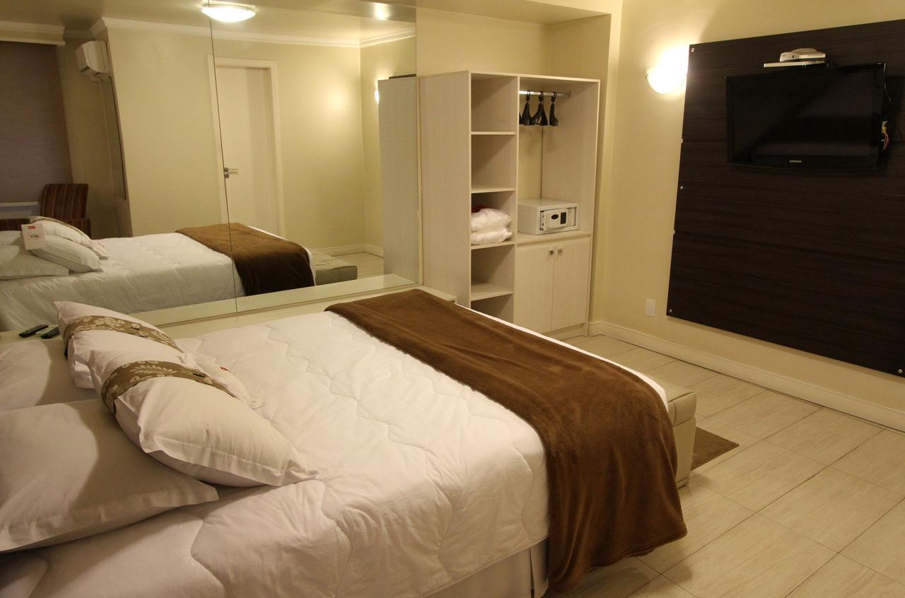 Hotel Curi Executive Πελότας Εξωτερικό φωτογραφία